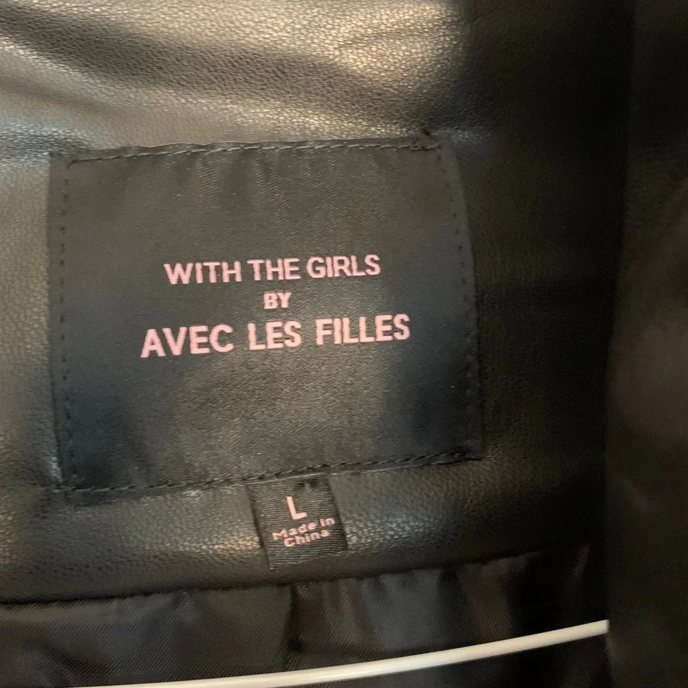 Avec Les Filles Black Puffer Jacket Women's L Large Snap Front Winter Warm Shiny